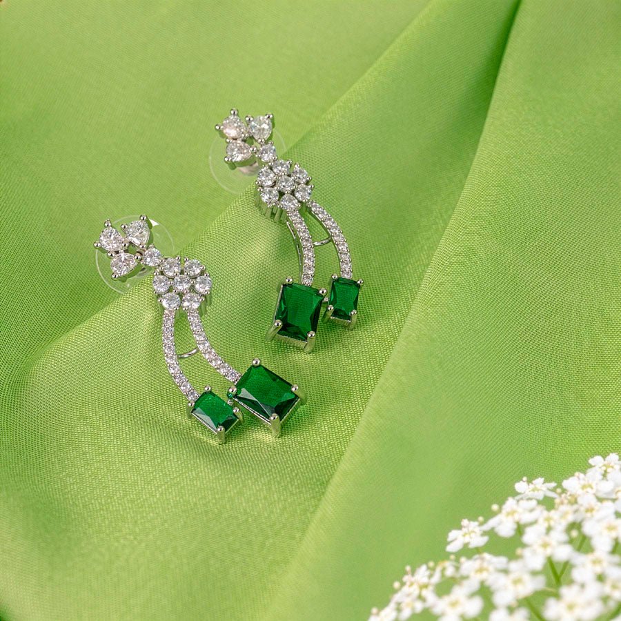 Deep Green Silver Polish Short Lightweight American Diamond Necklace Set for Occasion and Party Wear (MC - NS - 022 - EM - SL - 1) - The Indian Mudra