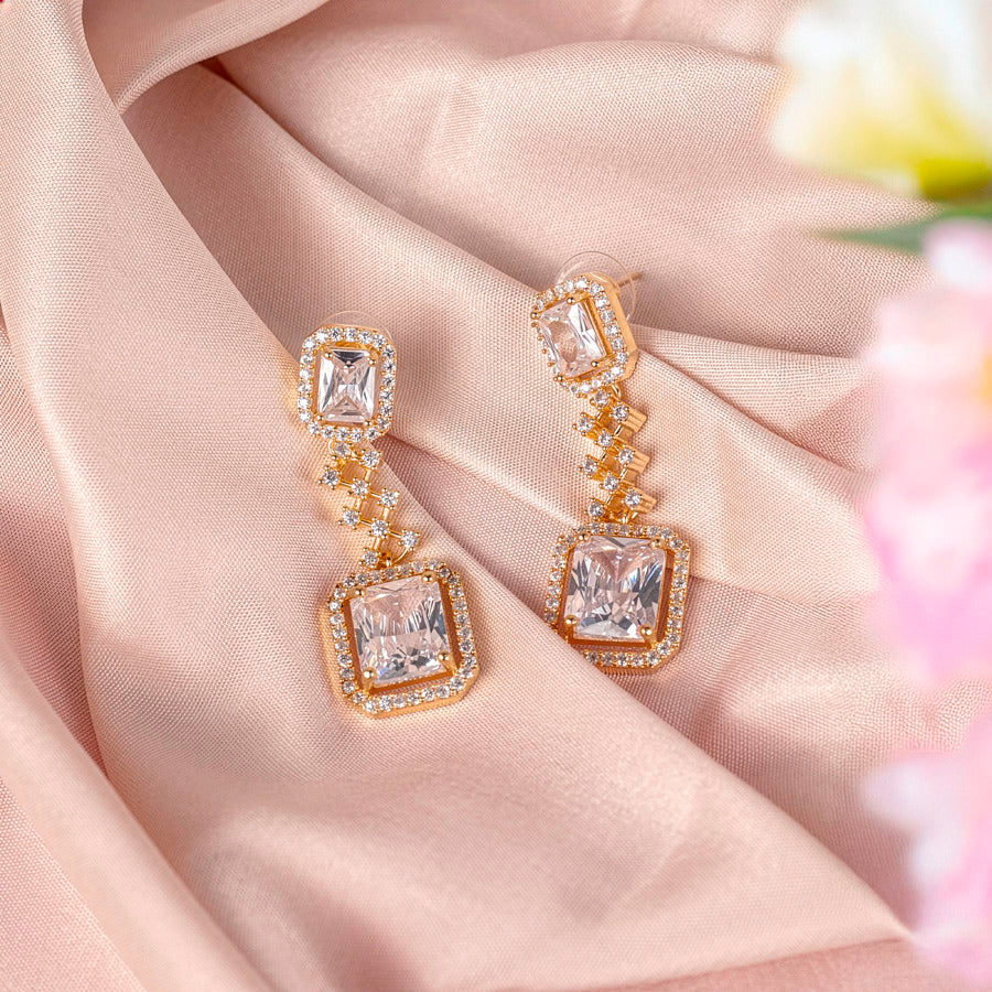 White Lightweight Gold Short American Diamond Necklace Set for Women for Occasion and Party Wear (MC-NS-008-AD-GD)