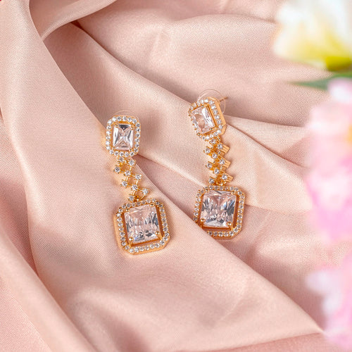 White Lightweight Gold Short American Diamond Necklace Set for Women for Occasion and Party Wear (MC-NS-008-AD-GD)
