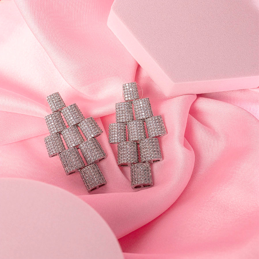 White Silver Lightweight Short American Diamond Necklace Set for Women for Occasion and Party Wear (MC-NS-011-AM-SL)
